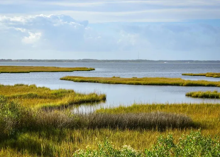 Ritz - Direct Bayfront Beautiful 2 Bedroom * Ocean City